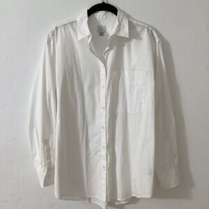 💚A New Day White Casual Button Down Shirt